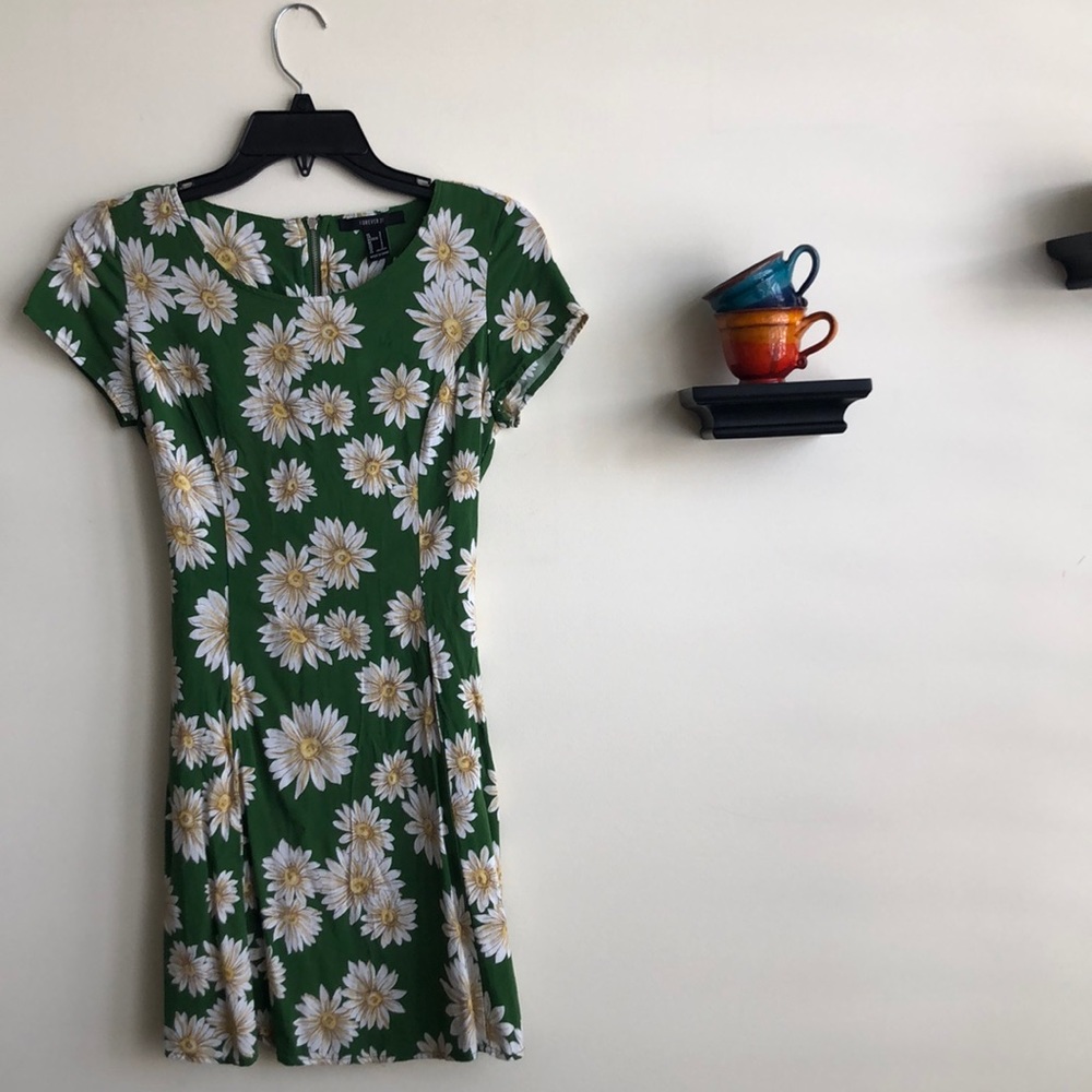Forever 21 Daisy Mini Dress